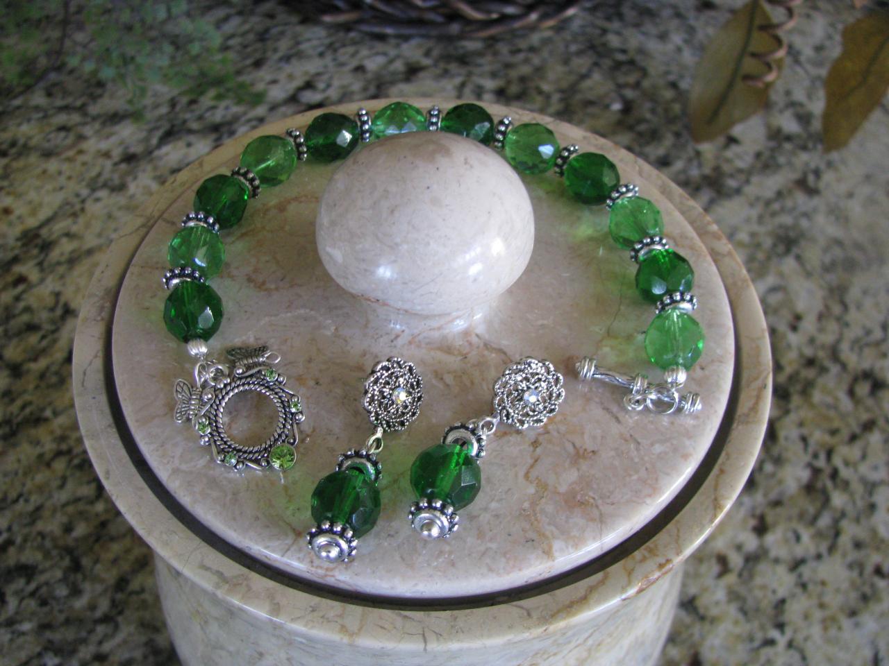 10 Off March Madness Celebrate Green St Patricks Day Bracelet With Swarovski Toggle Clasp And Matching Ornate Crystal Stud Earrings